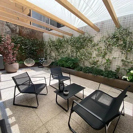 Monolocale San Pietro Centro Storico Di *