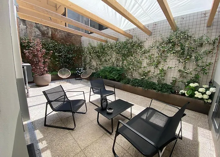 Monolocale San Pietro Centro Storico Di *