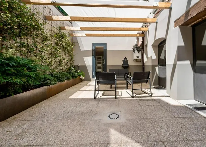 Monolocale San Pietro Centro Storico Di